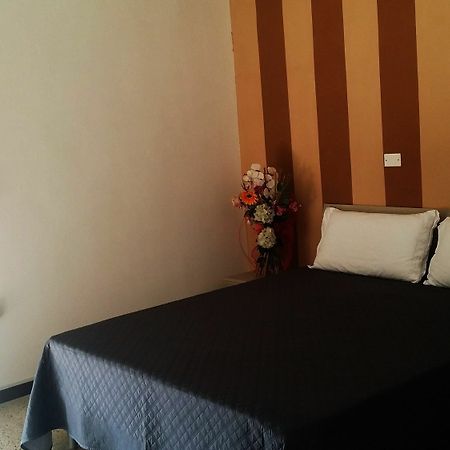Torre Lapillo Beach Порто Чезарео Екстериор снимка